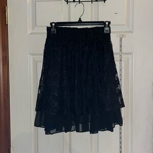Vtg-wrapper-M-black-Lace,above the knee skirt. Made in USA.
